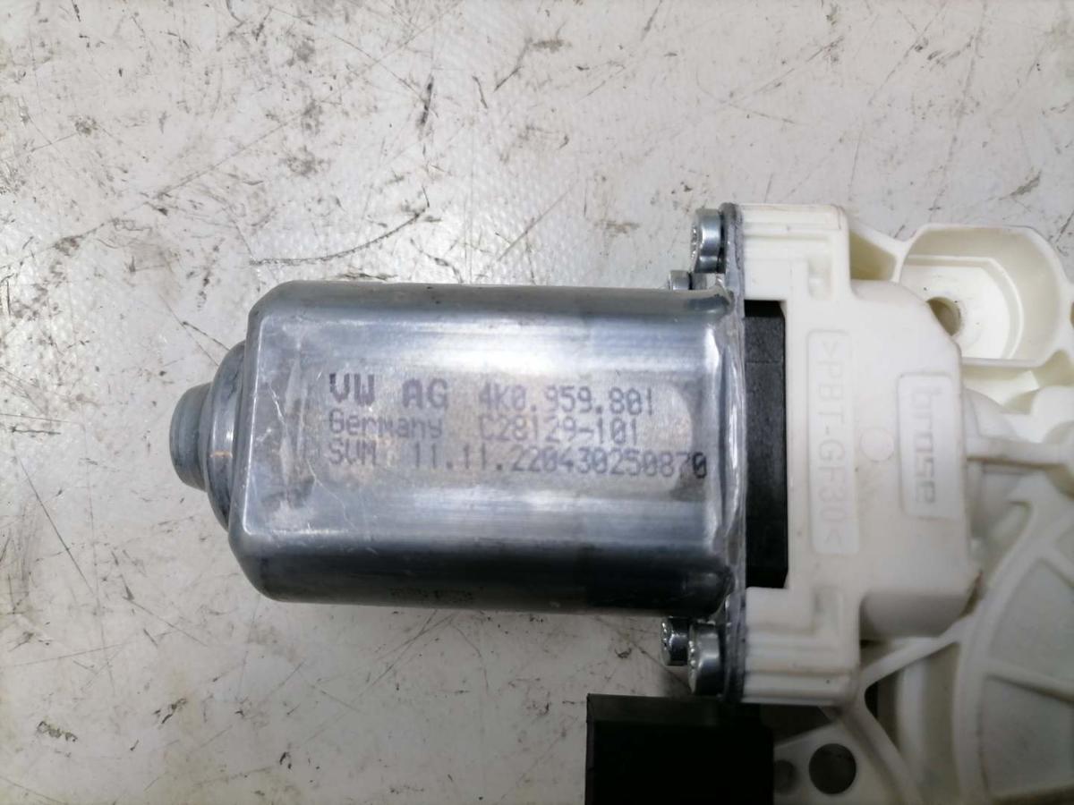 VW Passat B9 original Fensterhebermotor vorn links Bj.2024